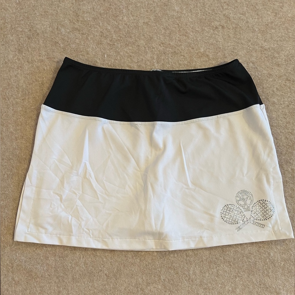 Women’s Tennis Skirt - Sz L by DTL